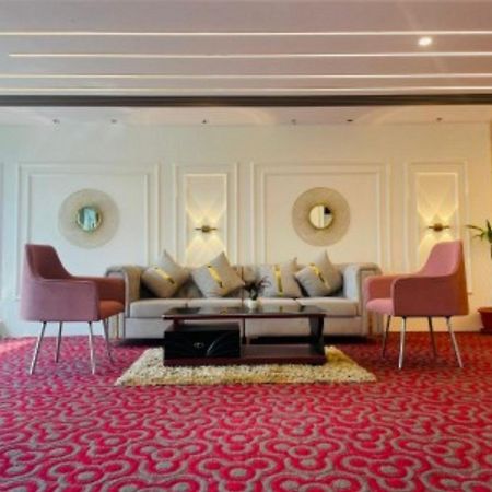 Vovo Hotels Yelahanka エクステリア 写真