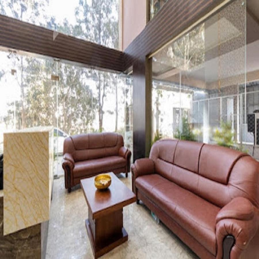 Vovo Hotels Yelahanka エクステリア 写真