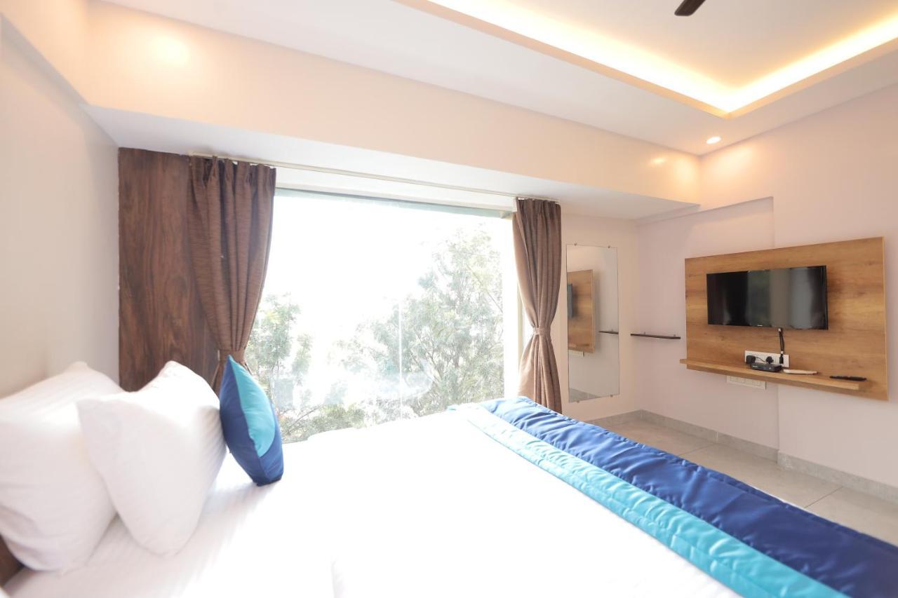 Vovo Hotels Yelahanka エクステリア 写真