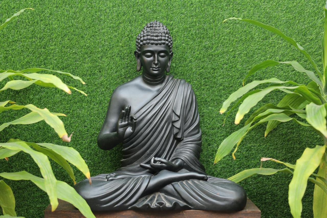 Vovo Hotels Yelahanka エクステリア 写真