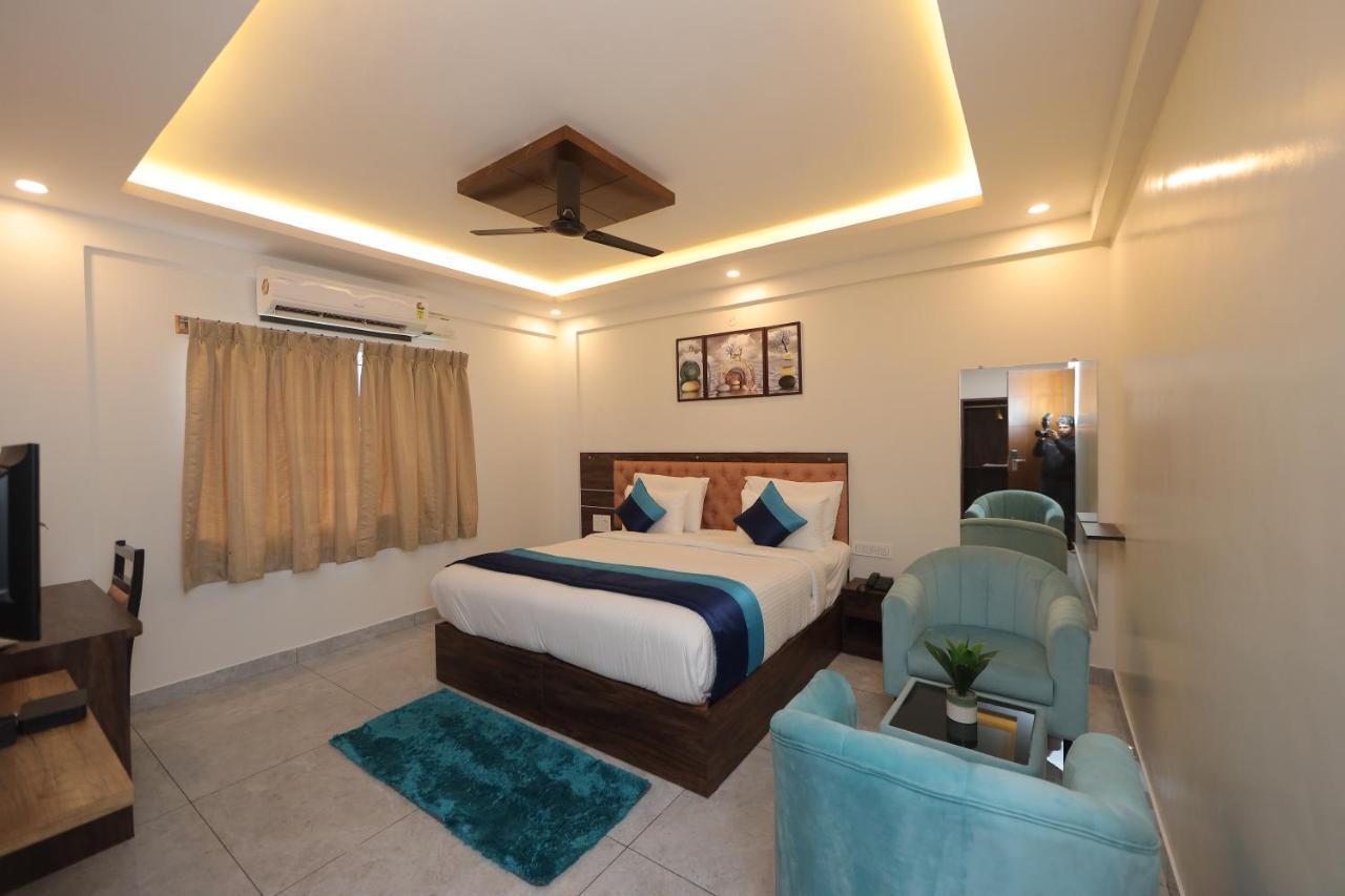 Vovo Hotels Yelahanka エクステリア 写真