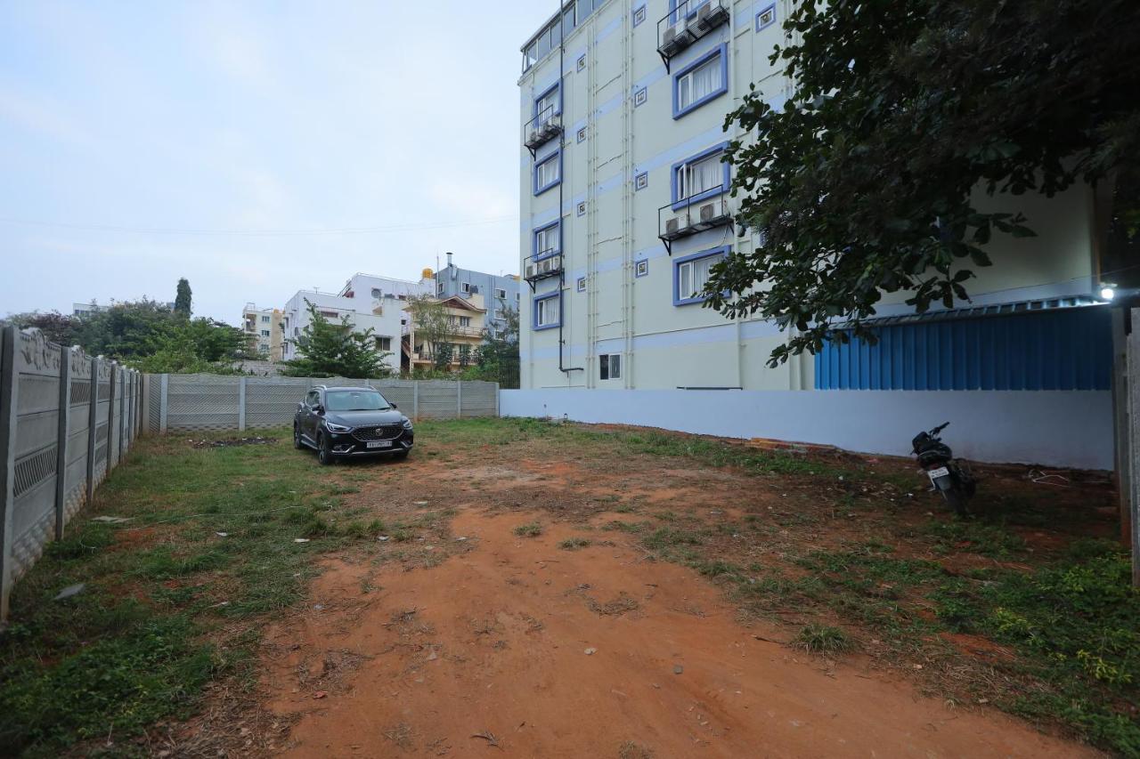 Vovo Hotels Yelahanka エクステリア 写真
