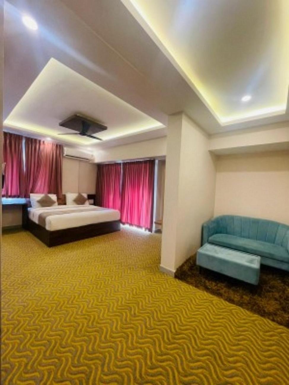 Vovo Hotels Yelahanka エクステリア 写真