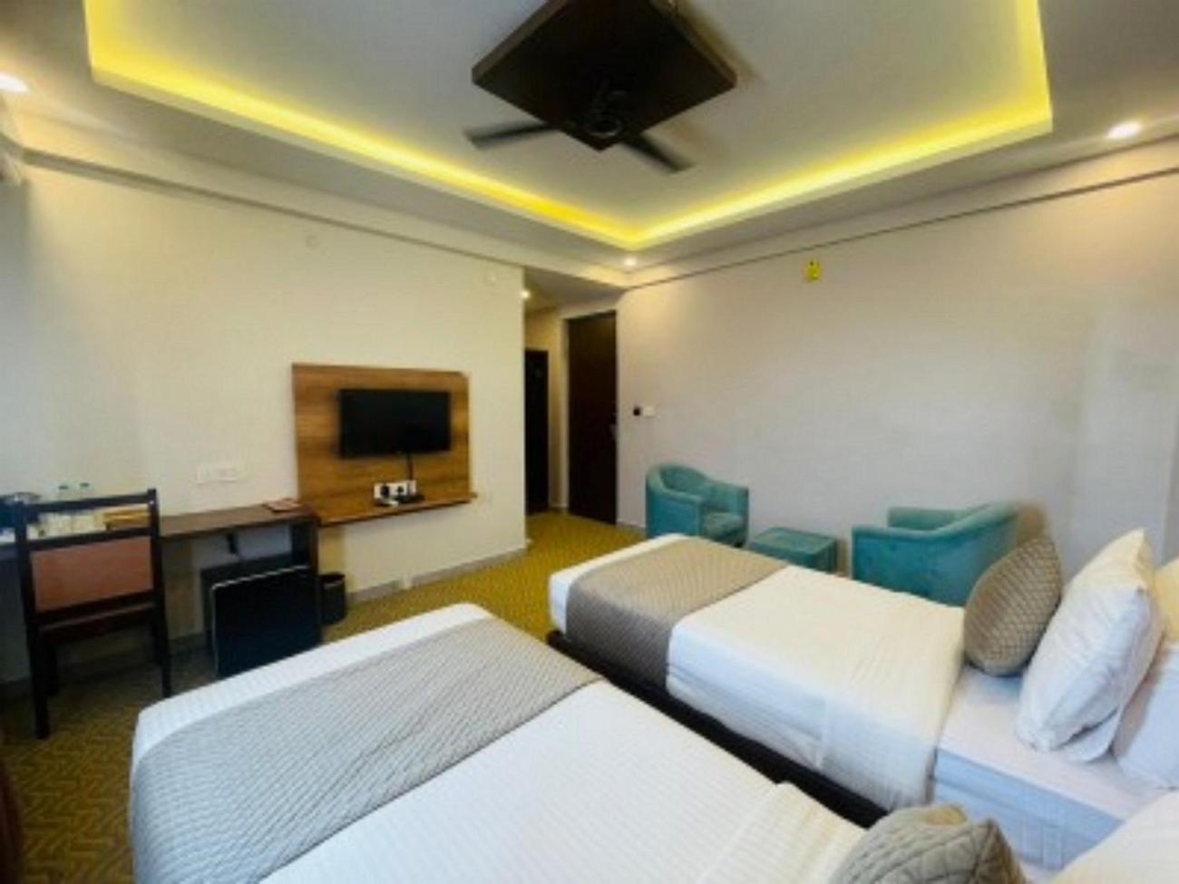 Vovo Hotels Yelahanka エクステリア 写真