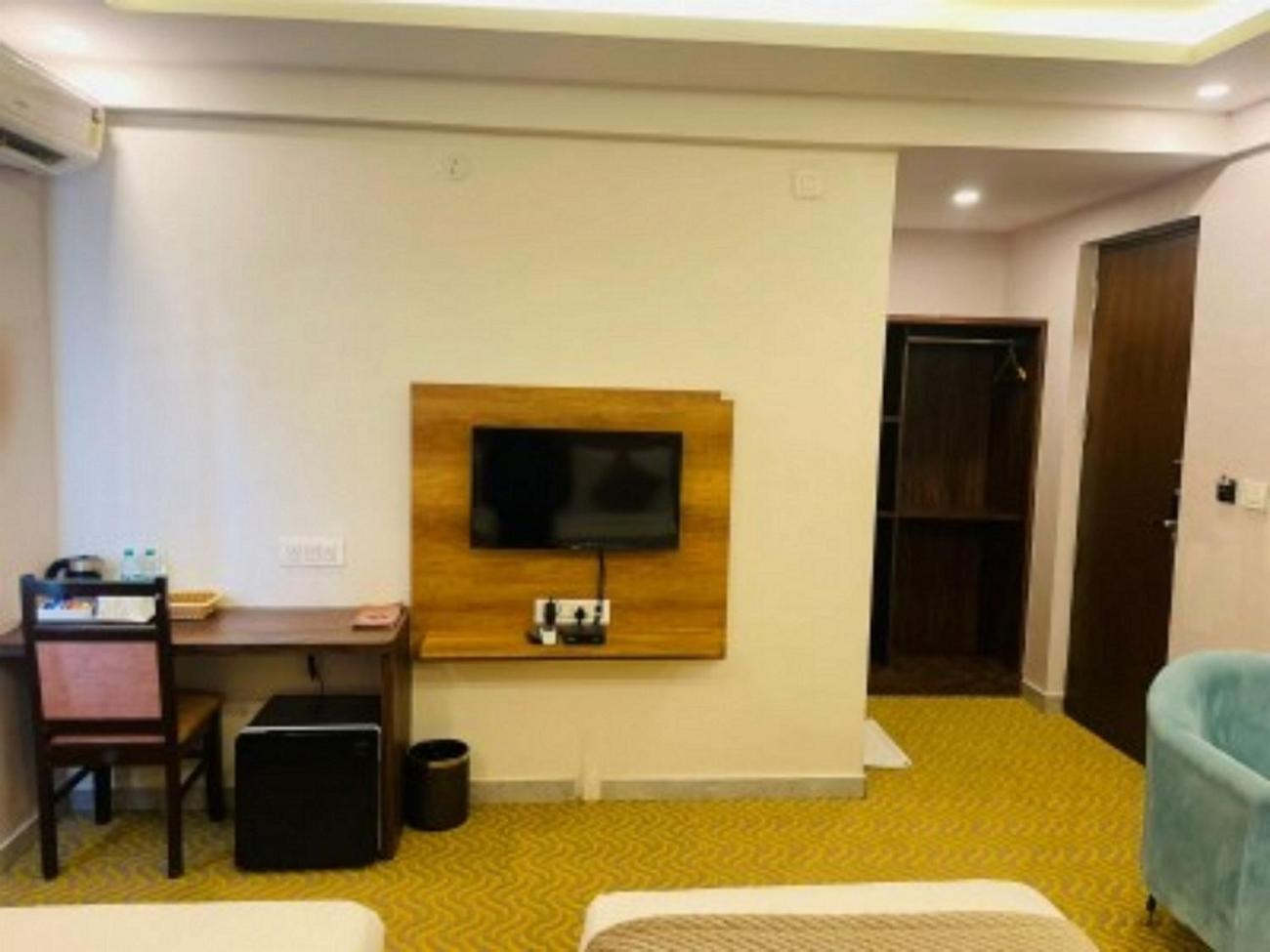 Vovo Hotels Yelahanka エクステリア 写真