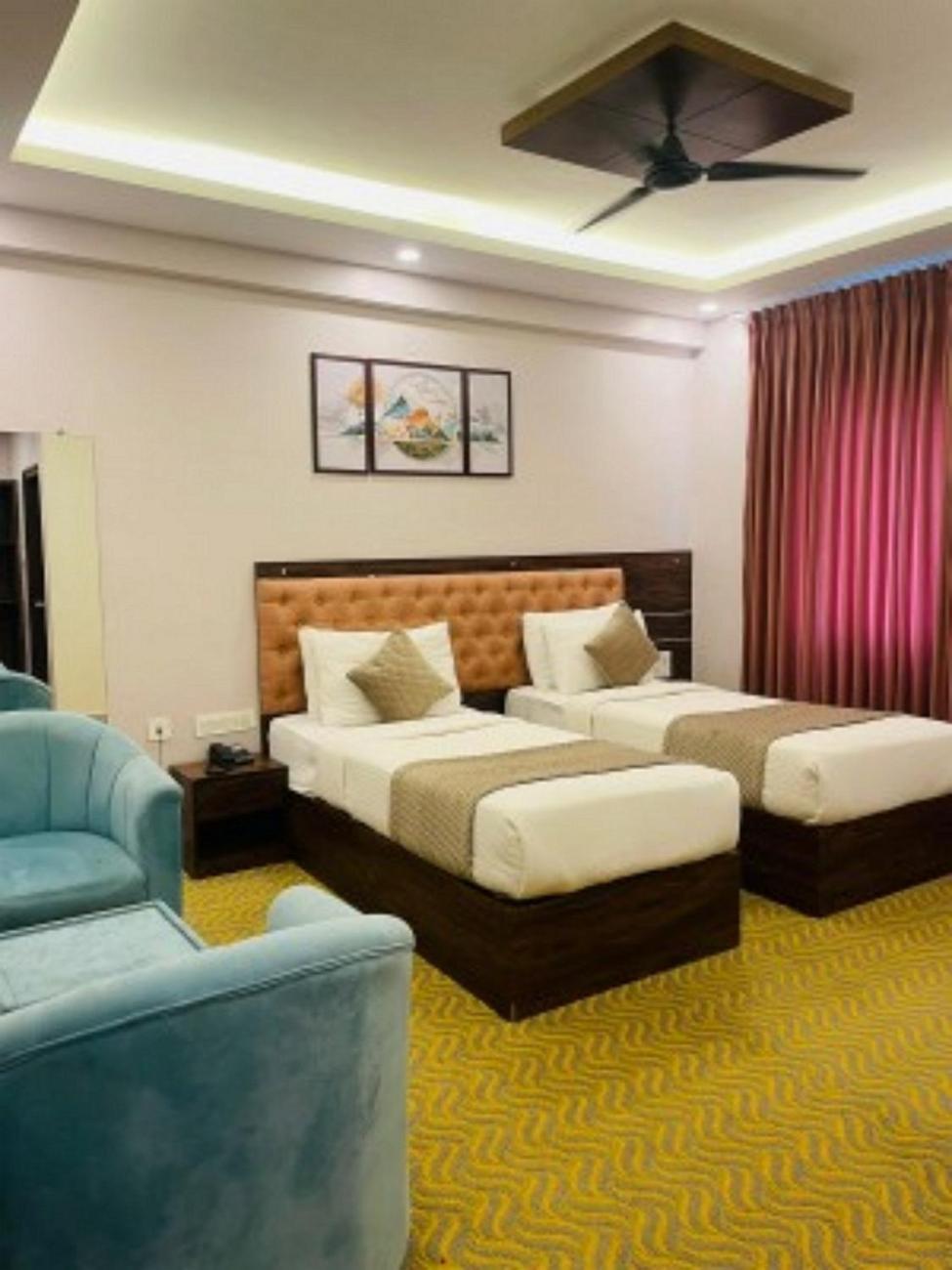 Vovo Hotels Yelahanka エクステリア 写真