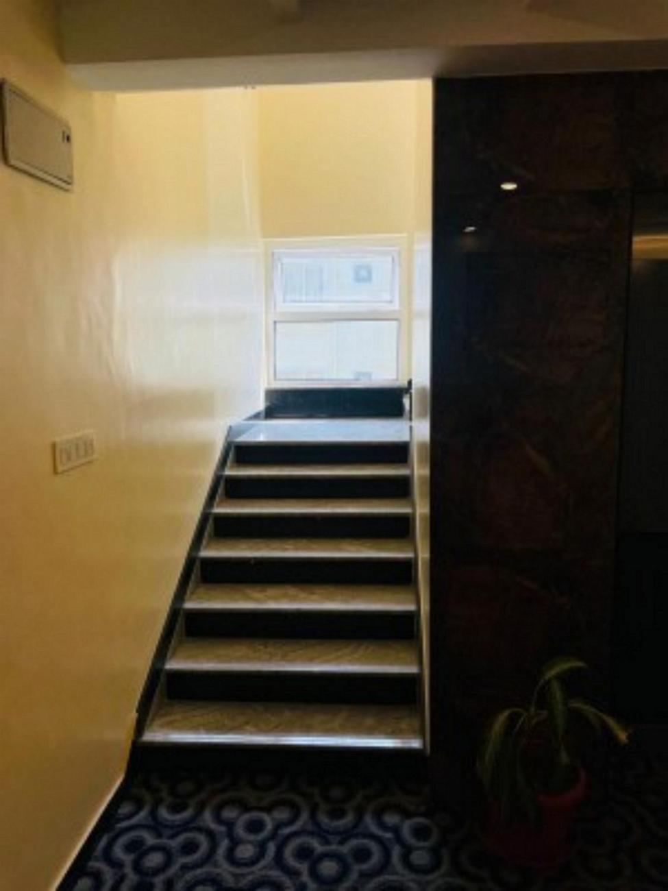 Vovo Hotels Yelahanka エクステリア 写真