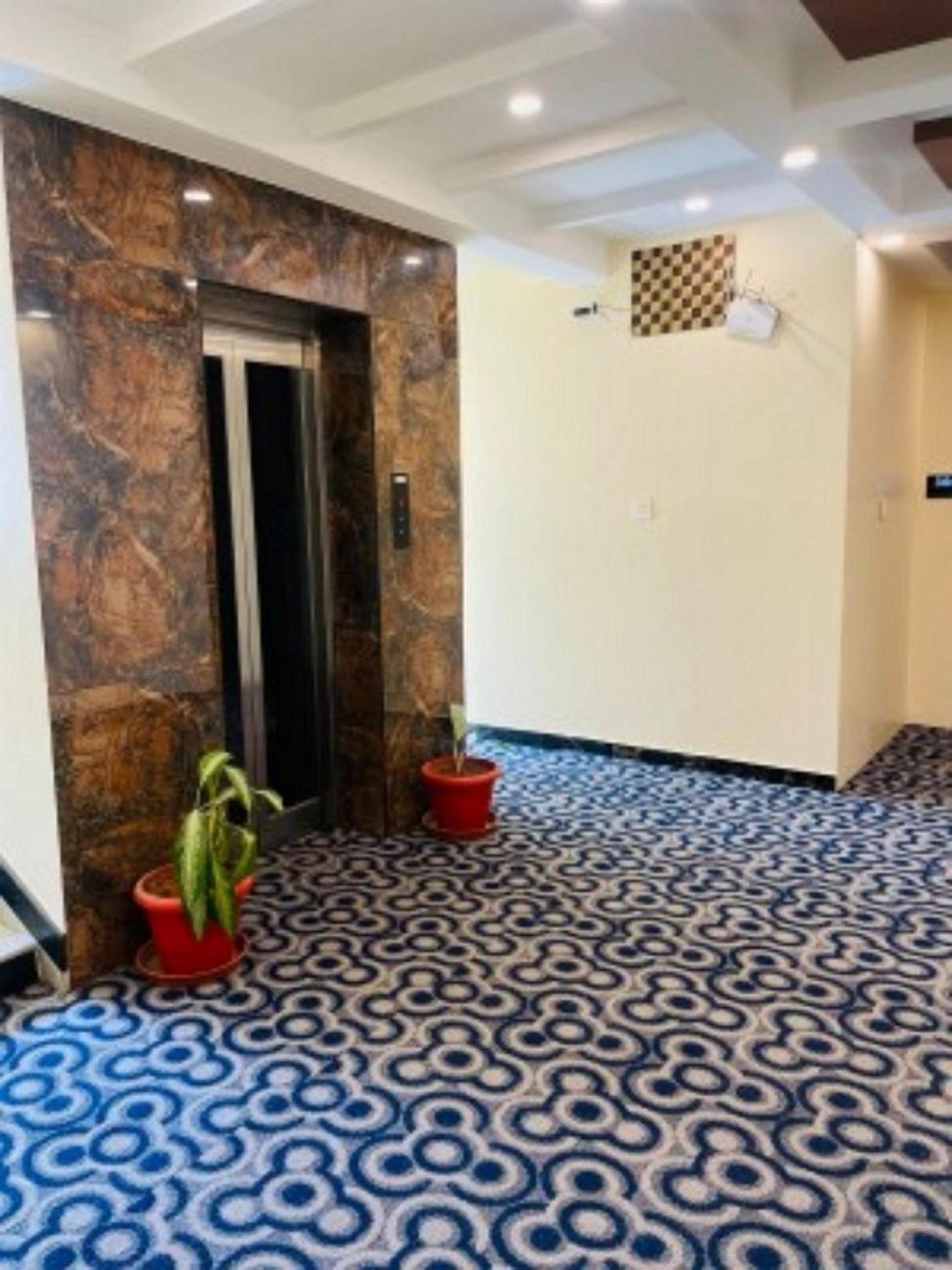 Vovo Hotels Yelahanka エクステリア 写真