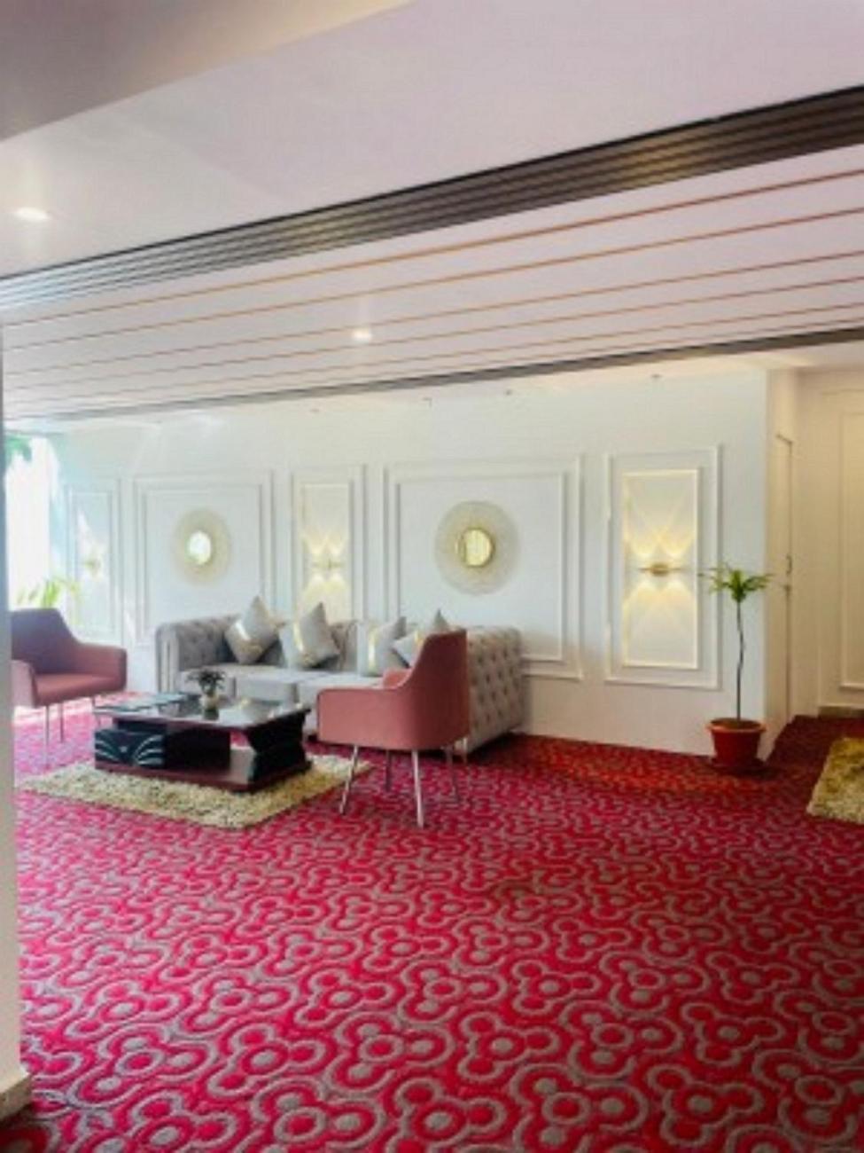 Vovo Hotels Yelahanka エクステリア 写真