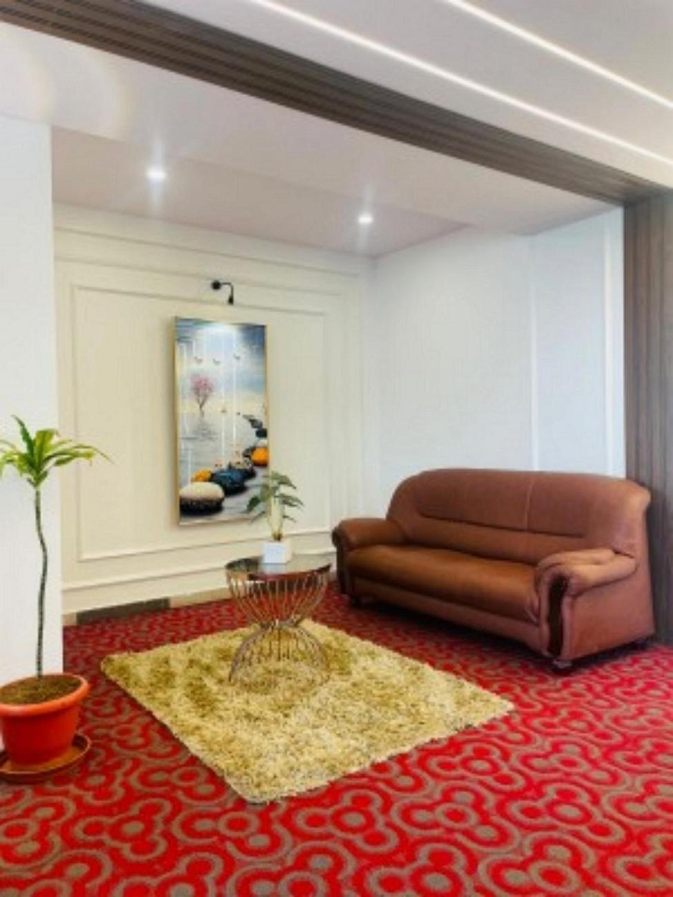 Vovo Hotels Yelahanka エクステリア 写真