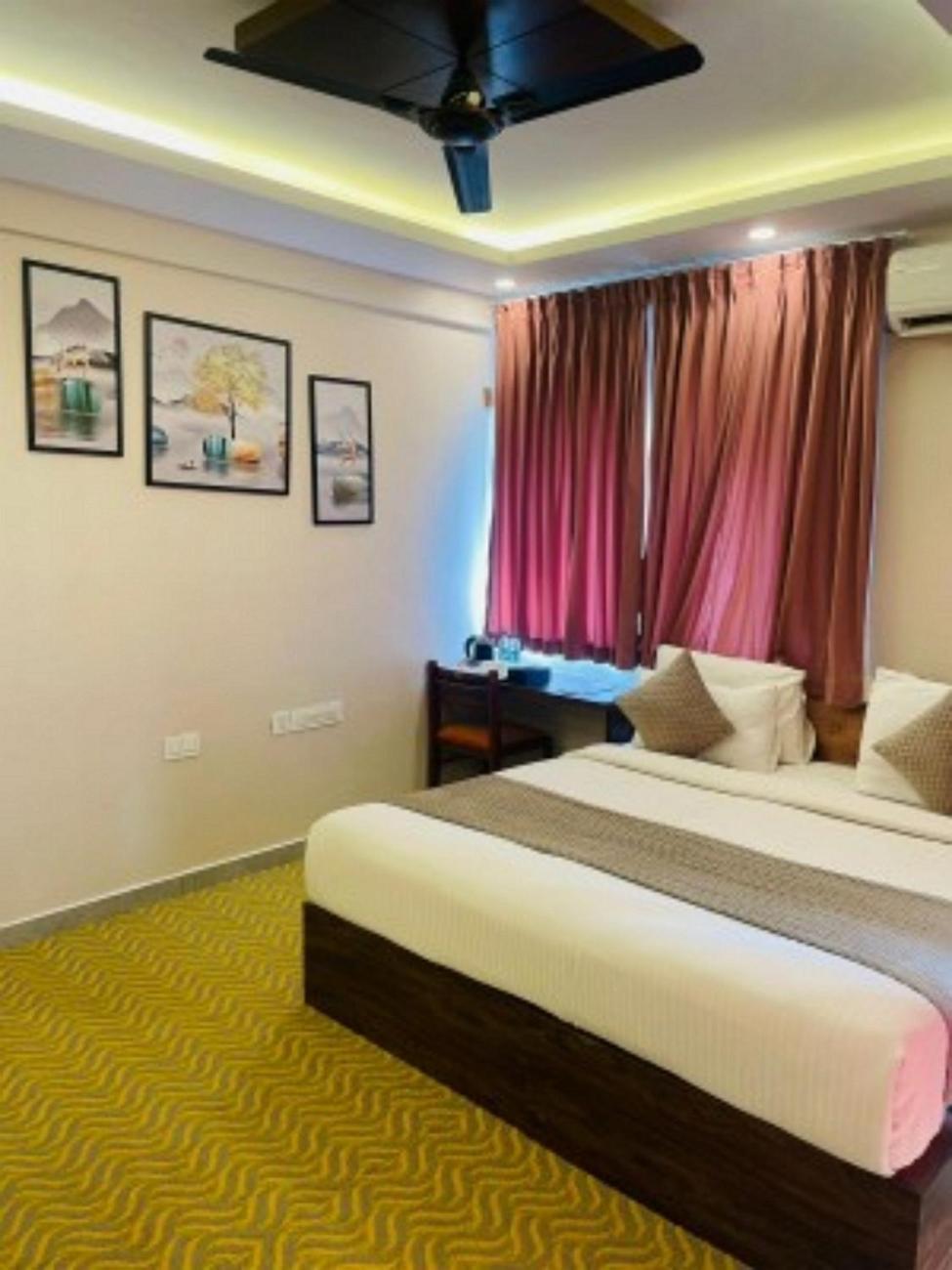 Vovo Hotels Yelahanka エクステリア 写真
